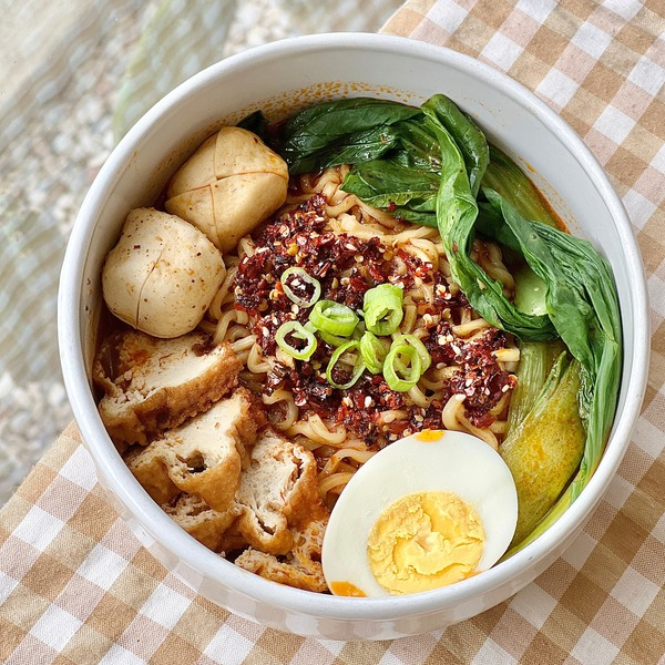 Creamy Spicy Ramyeon